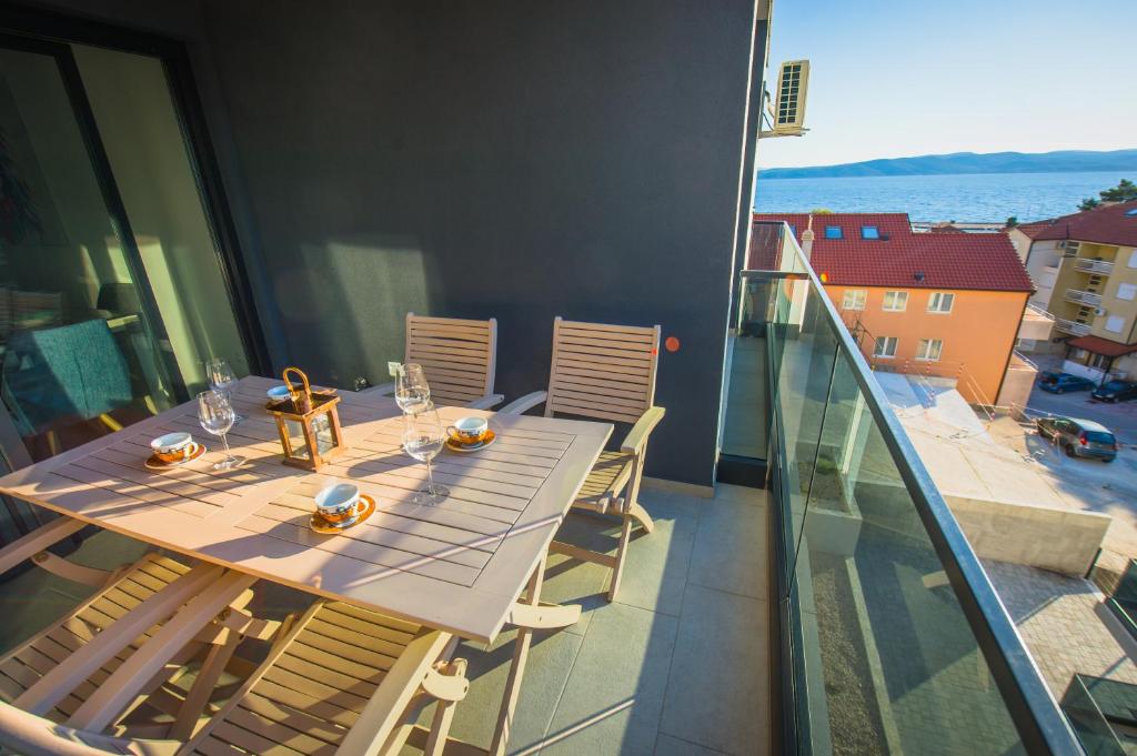 Deluxe 2 bedroom apartment with sea view - Appartement Met 2 Slaapkamers
