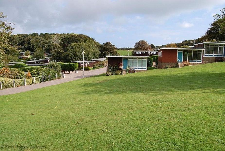 Chalet 77 Kings Chalet park Cromer North Norfolk, Cromer (updated