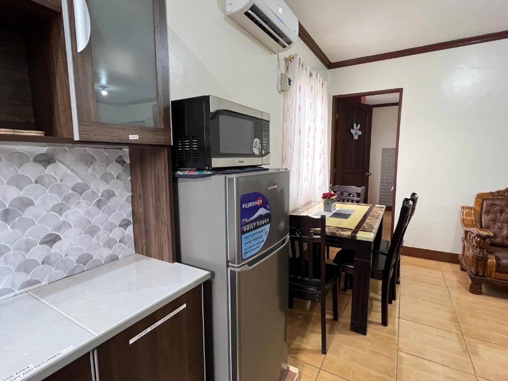 Kuchyň nebo kuchyňský kout v ubytování Affordable La Union