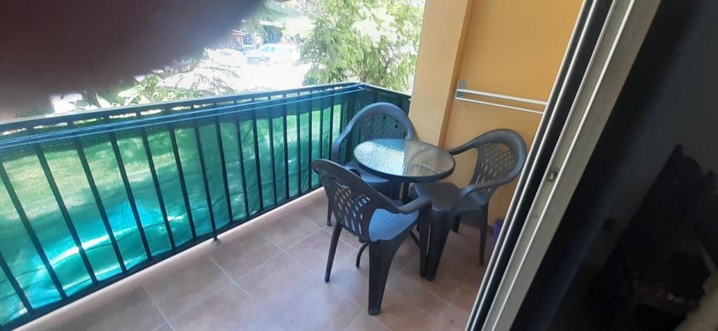 Un balcón o terraza de Acogedor apartamento en la zona de Los Boliches