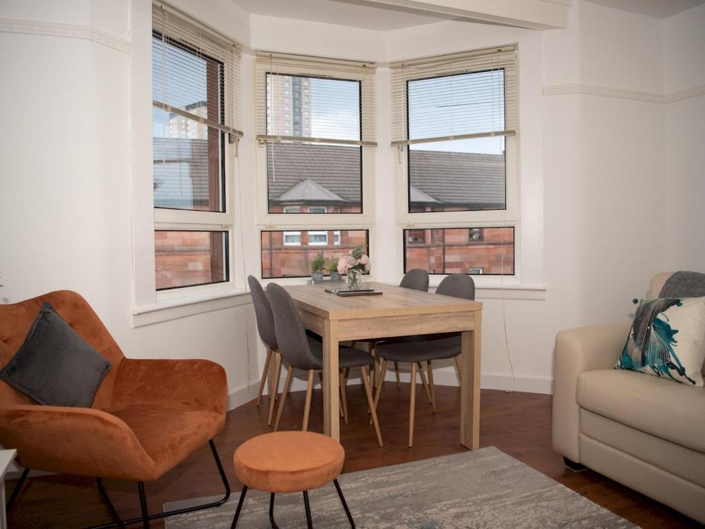 Pass the Keys New 2bed in Glasgow close to West End, Glasgow Updated