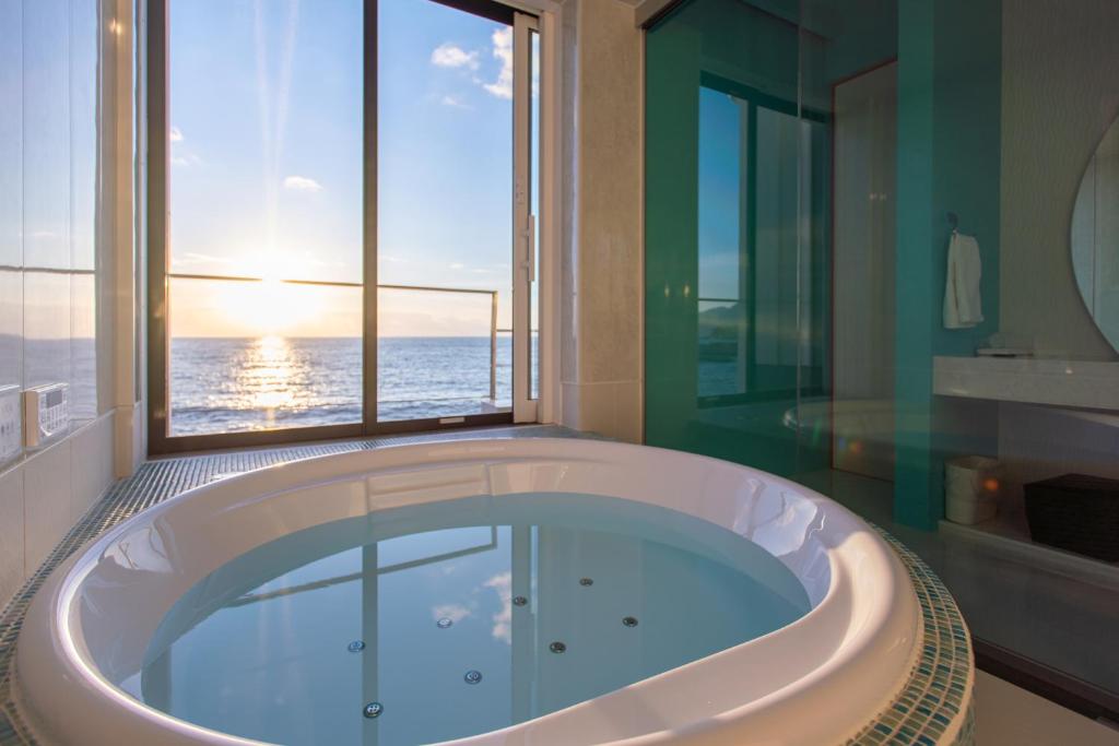 Koupelna v ubytování Sunset & Villa Spa Resort