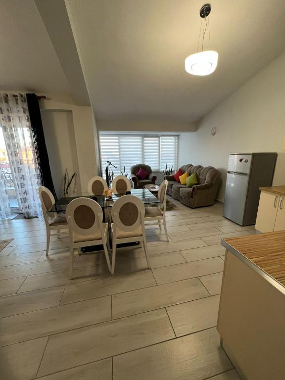 Shkodra Duplex Apartment - Imazhi 10
