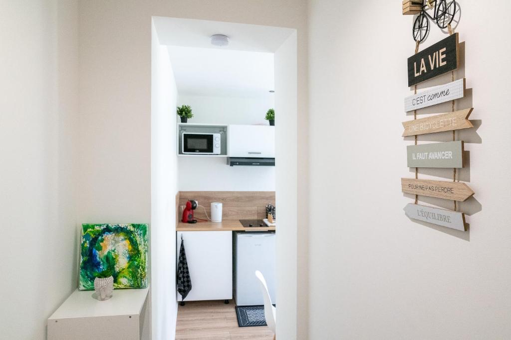 Malaka Home Anzin - Apartment With Terrace