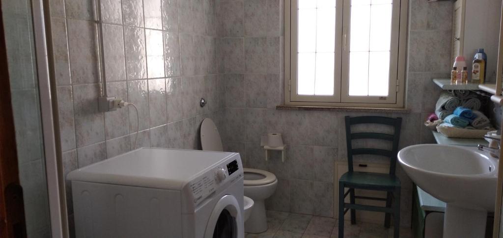 Casa Flavia a Porto Pino - Elegante Villa con Giardino