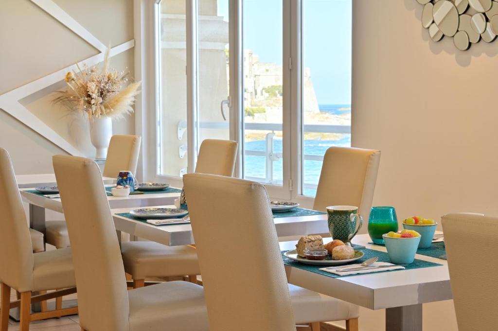 Posezení v ubytování Hotel Beau Rivage