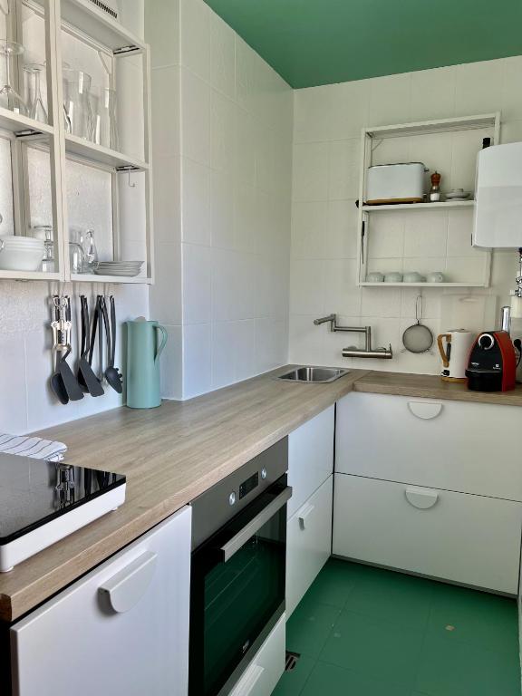 Cucina o angolo cottura di Dietrichsteinerhof Apartments & Rooms