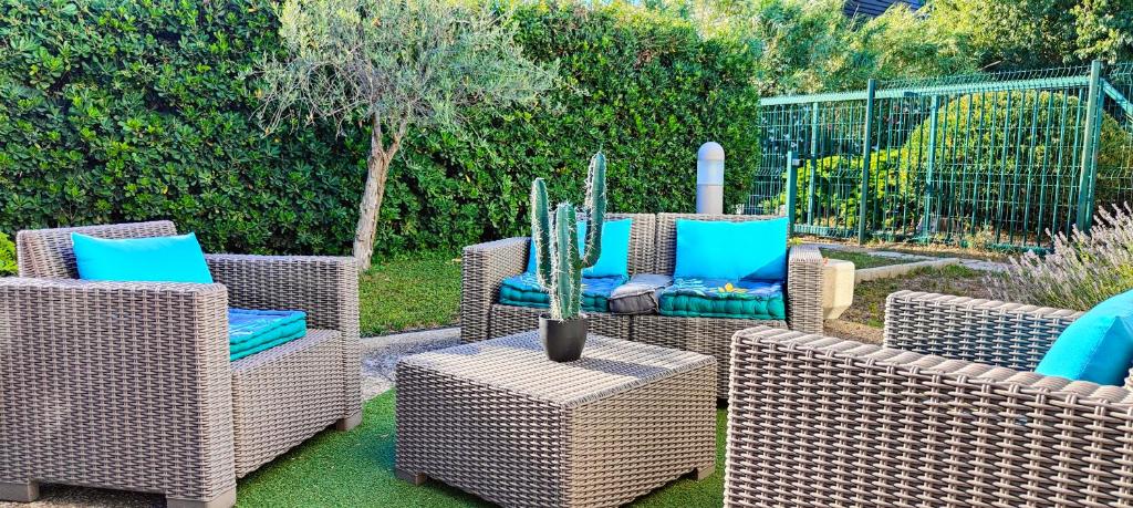 Campanile NATURE - Montpellier Sud - Resim 9