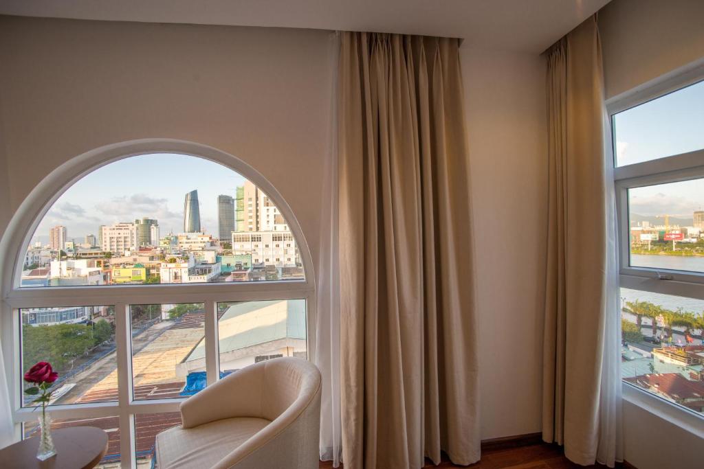 Nespecifikovaný výhled na destinaci Danang nebo výhled na město při pohledu z hotelu