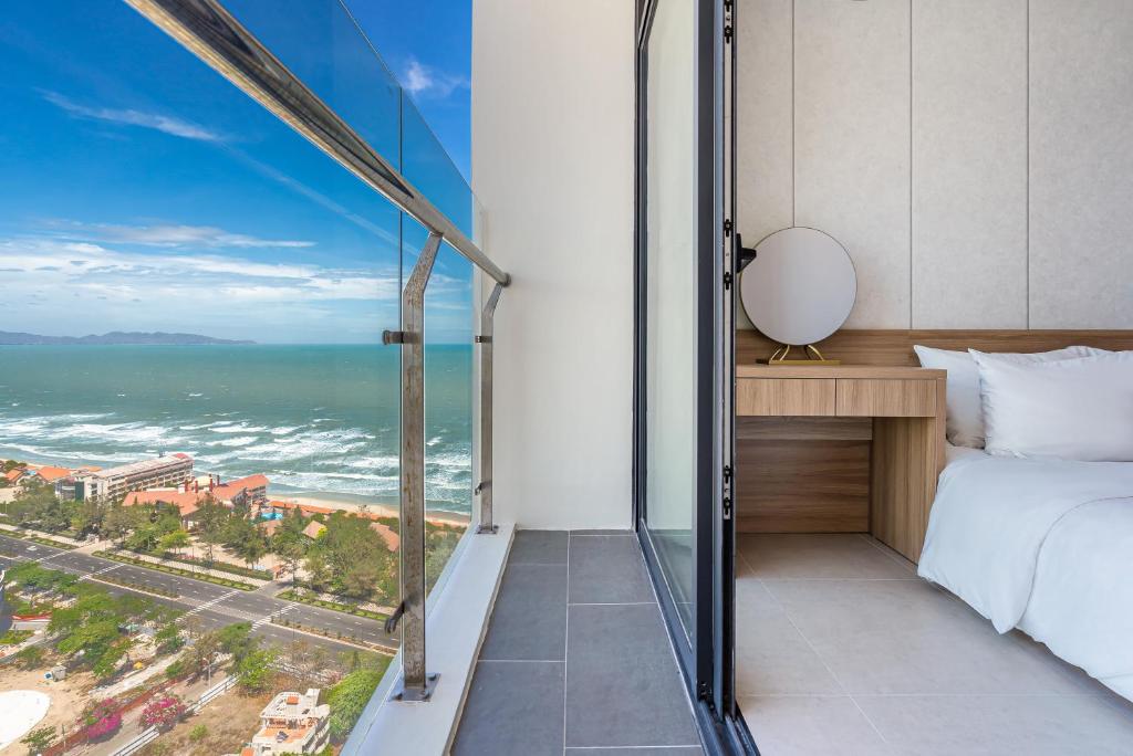 Stephen House CSJ Tower Vũng Tàu