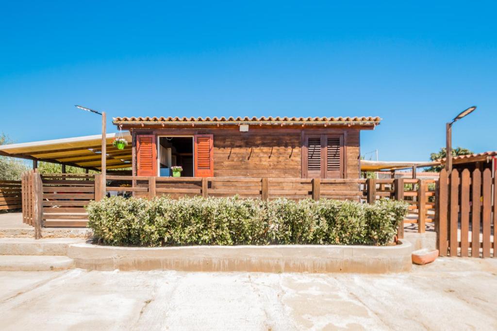 Lina's Chalet near the beach, parking & wifi
