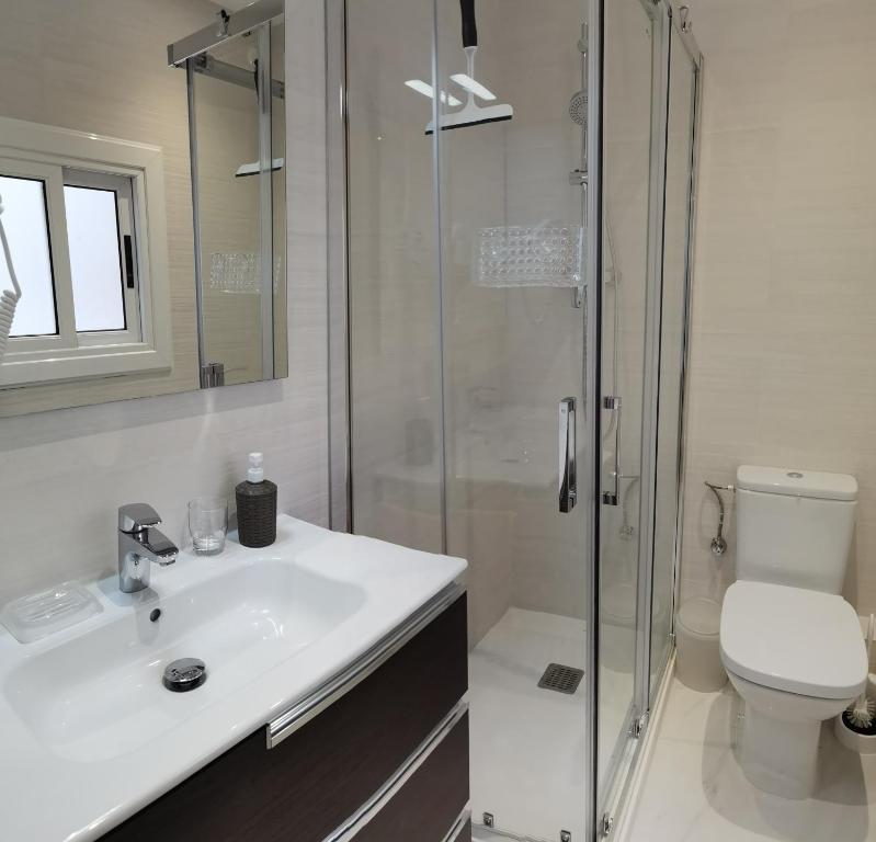 Kúpeľňa v ubytovaní BARCELONA DUPLEX DE 3 HABITACIONES