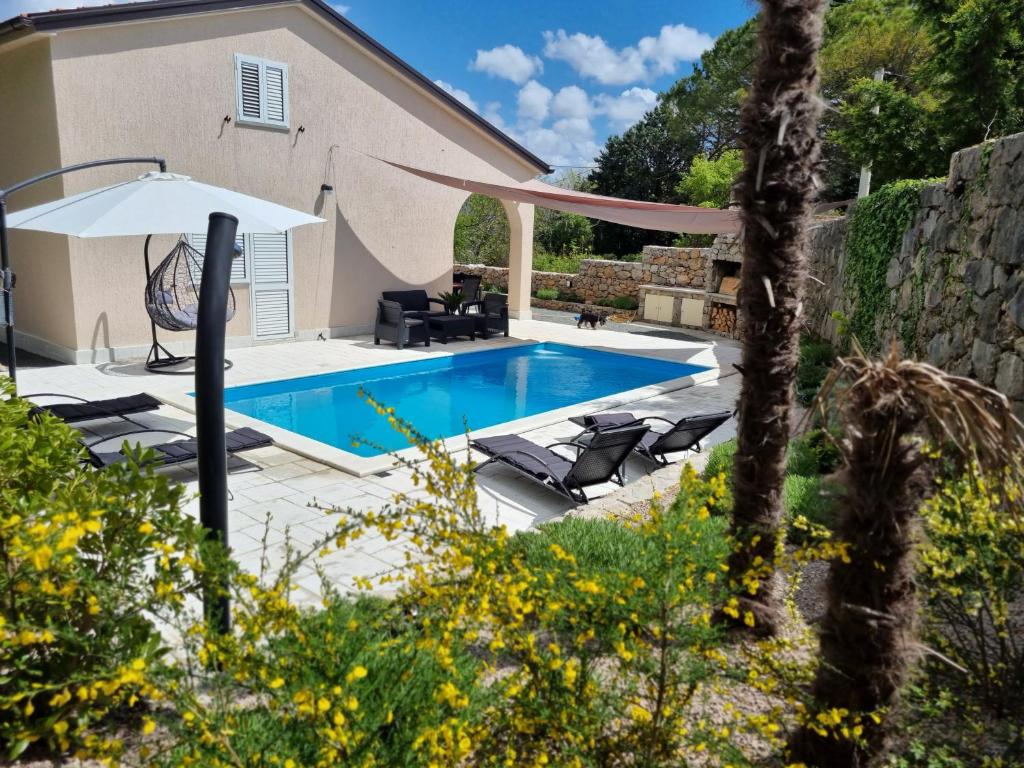 Basen w obiekcie Villa Bellina Muraj lub w pobliżu