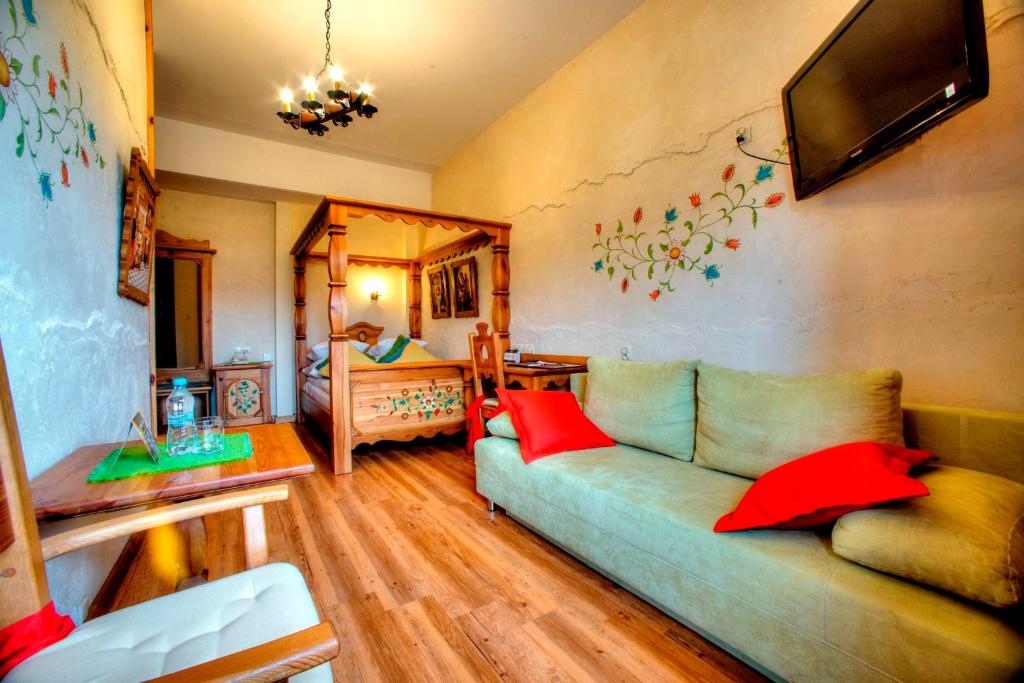 Hotel Carpatia Bieszczadzki Gościniec - 12