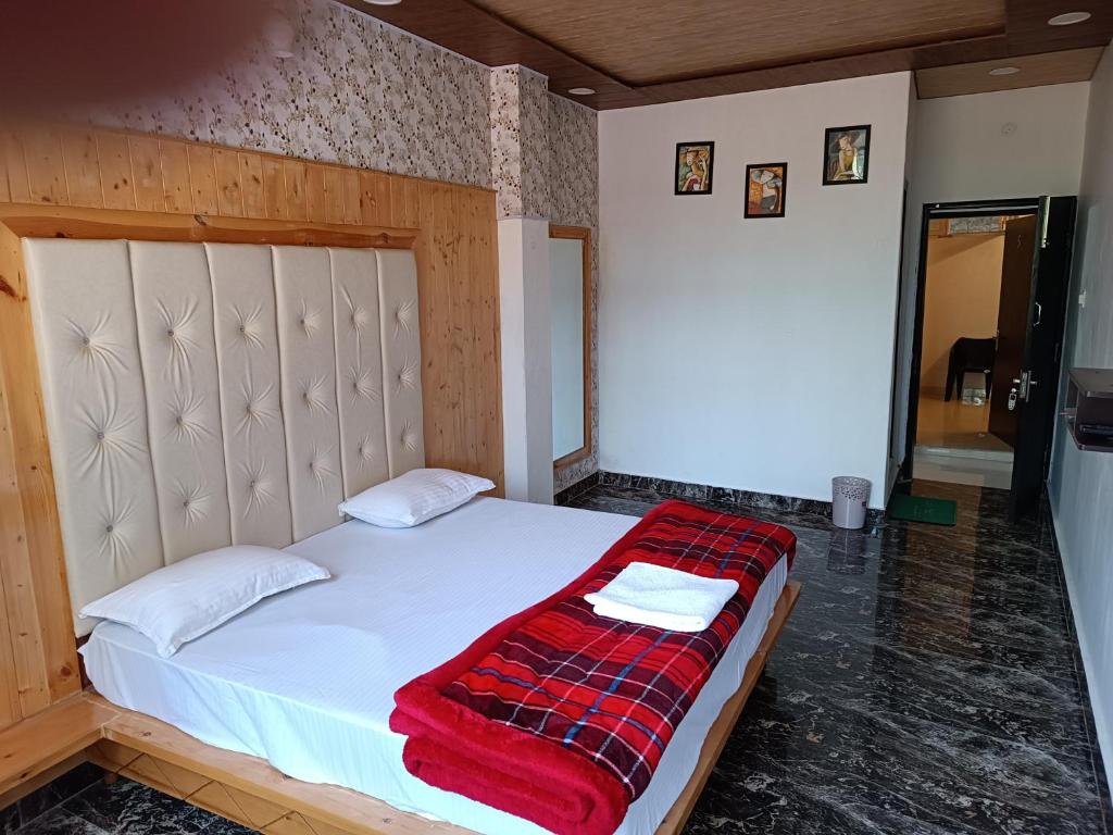 Edenroc.khajjiar - Habitación Doble Con Baño Privado