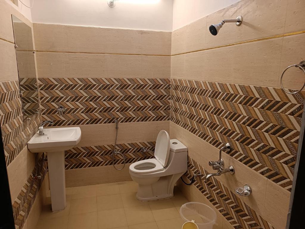Edenroc.khajjiar - Habitación Doble Con Baño Privado