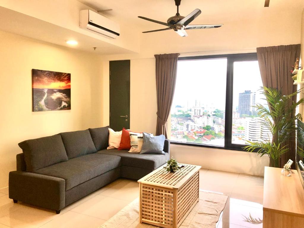 Tropicana 218 Macalister Netflix Unit by Blue Sky Holidays - 