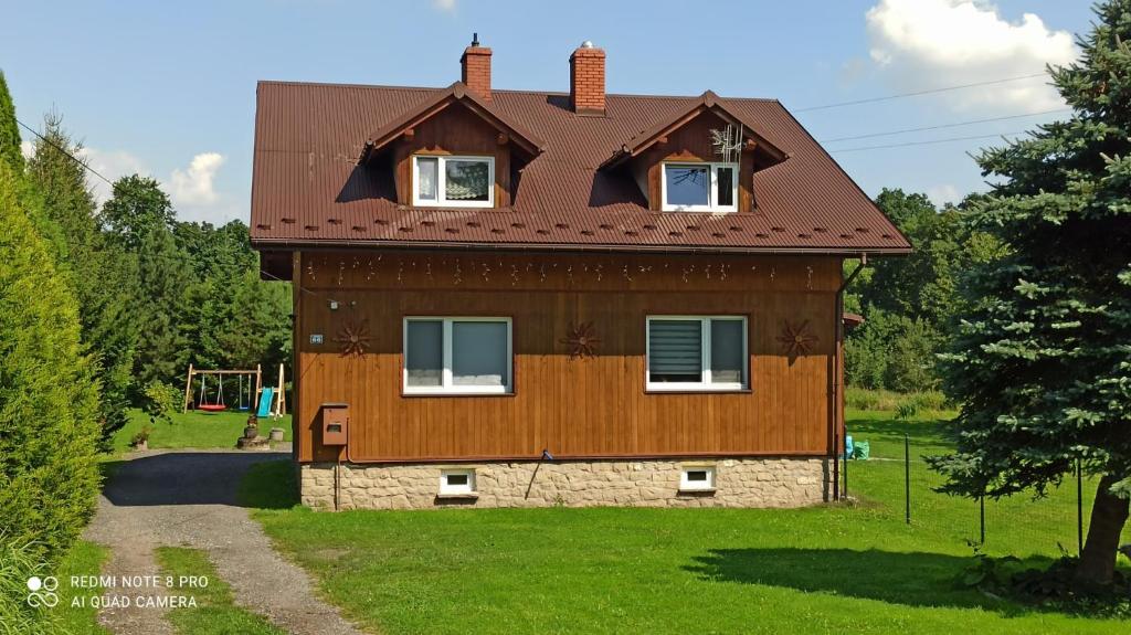Budova, v ktorej sa dovolenkový dom nachádza