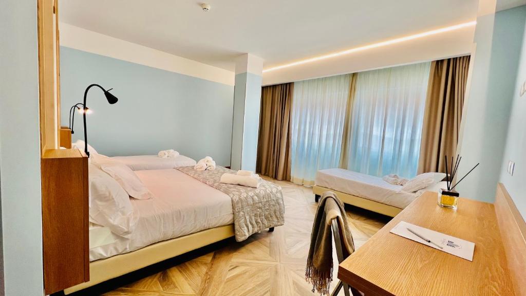 
Superior Family Room
