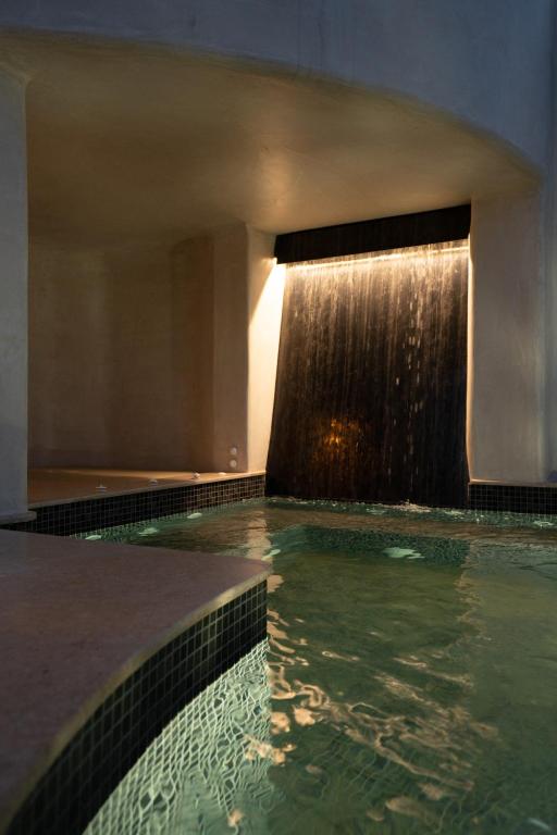 Areos Luxury Suites - 3