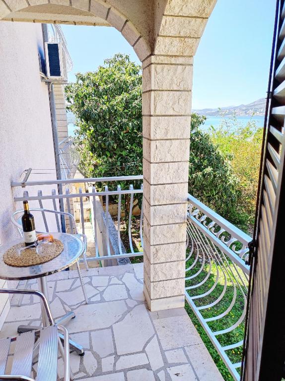 Dream View Apartments Dalmatia - Queen Room With Sea View
