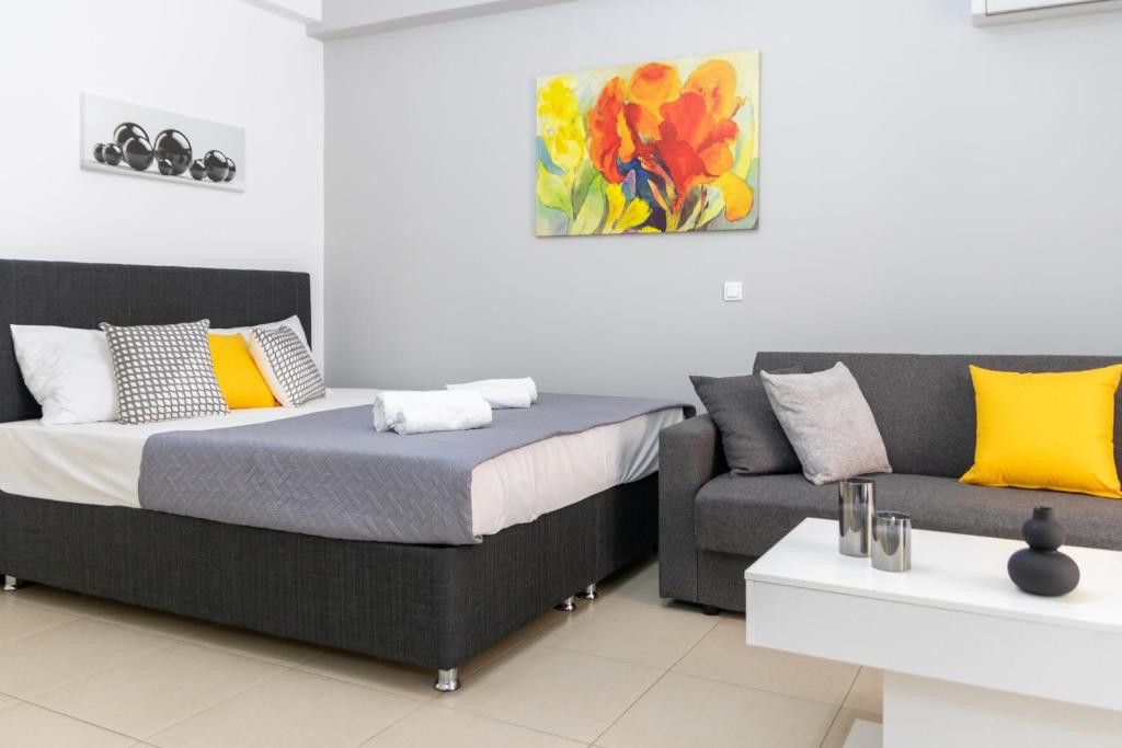 C3 Modern Spartan Apartment - 4