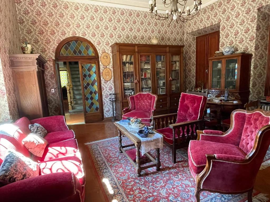Posedenie v ubytovaní CASA LA TORRE un castello alle porte di Firenze
