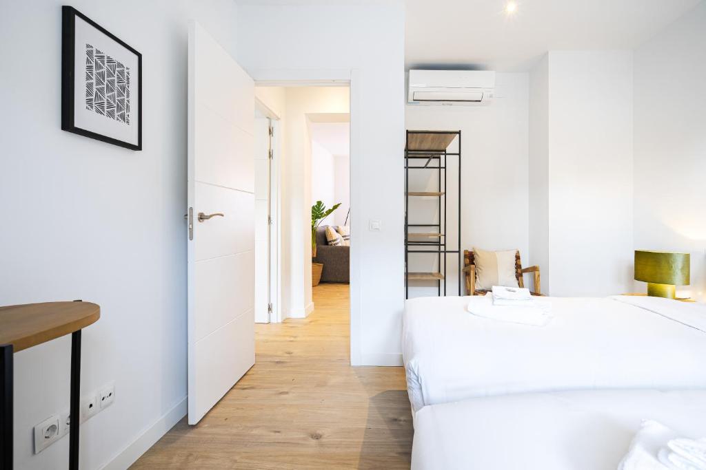 Vallecano Apartments by Olala Homes - 11