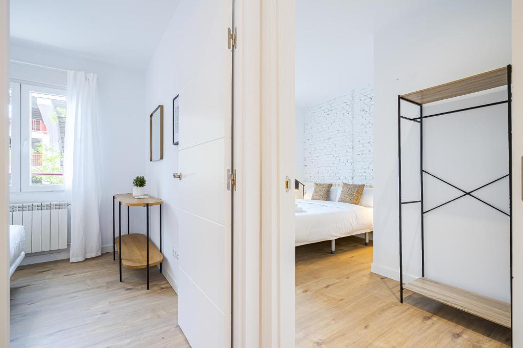 Vallecano Apartments by Olala Homes - 15