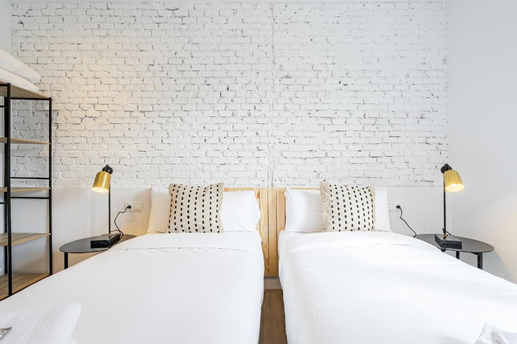 Vallecano Apartments by Olala Homes - 19