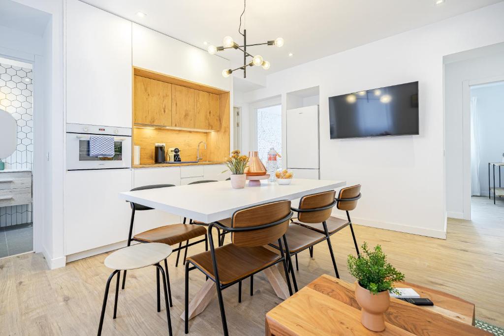 Vallecano Apartments by Olala Homes - 13