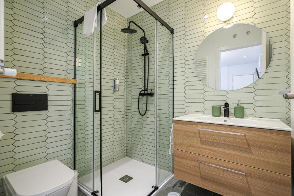 Vallecano Apartments by Olala Homes - 12