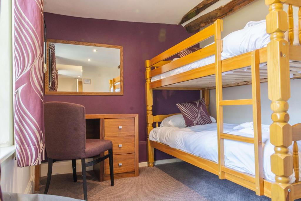 Best Western Plus Sheffield Mosborough Hall Hotel - Executive Family Room With One Double Bed And One Single Bunk Bed