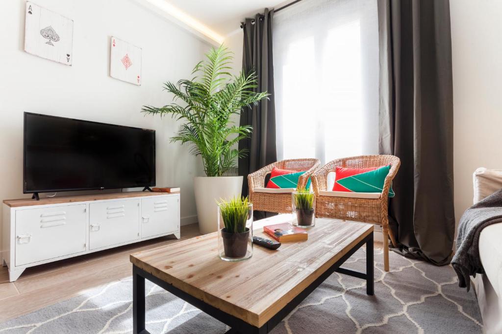 Bravo en Madrid - Two-Bedroom 1 Bathroom VI