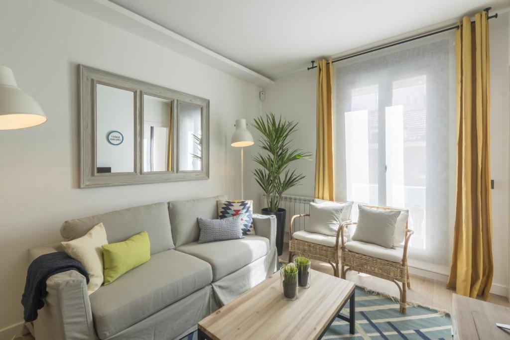 Bravo en Madrid - Two-Bedroom 2 Bathroom VIII