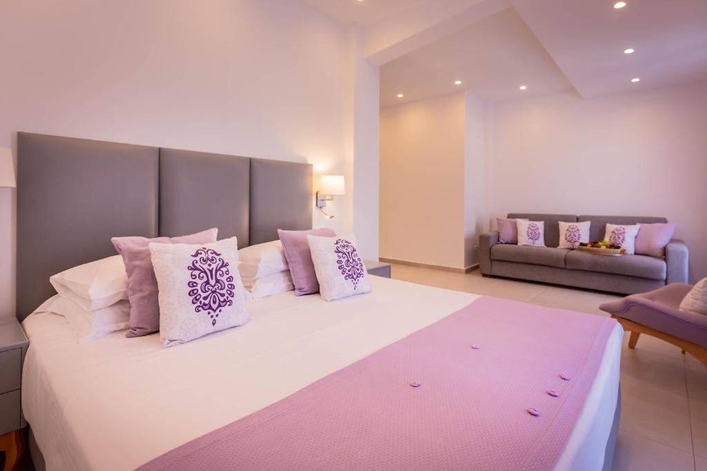 MAR n MAR CROWN HOTEL-SUITES - 17