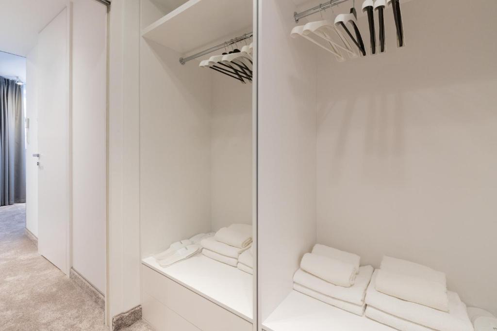Posteľ alebo postele v izbe v ubytovaní Sea Towers 15th floor Apartment with Sea View by Renters Prestige