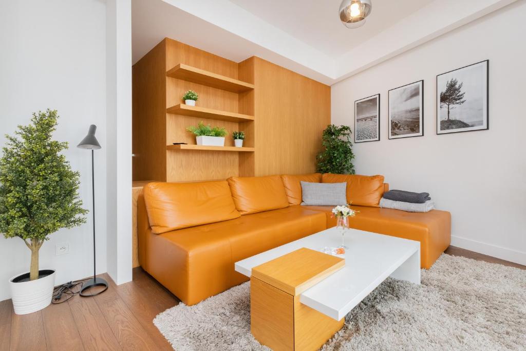 Posedenie v ubytovaní Sea Towers 15th floor Apartment with Sea View by Renters Prestige