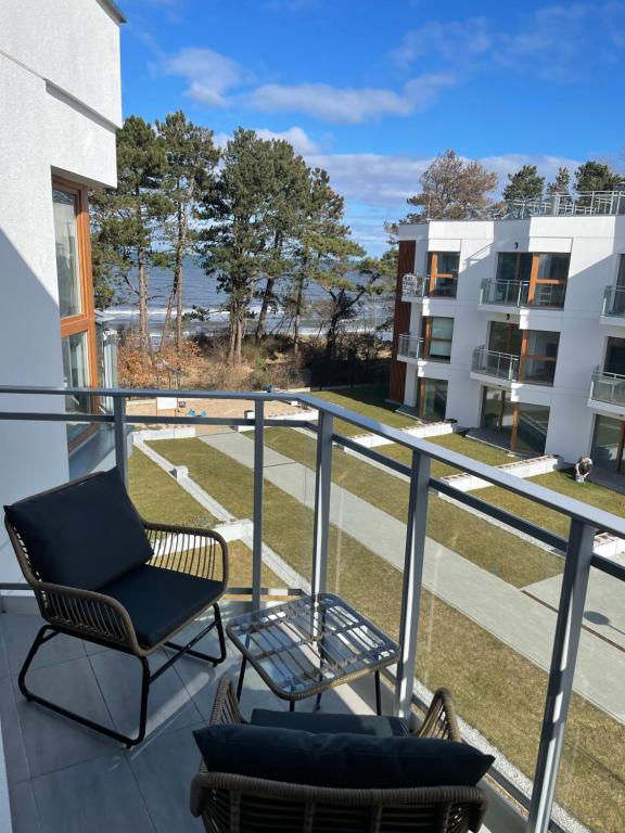 Balkón alebo terasa v ubytovaní Pod Brzozami Apartamenty Let's Sea Gąski