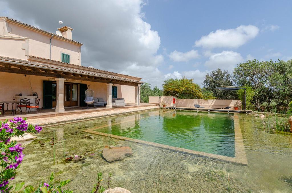 Fotografie z fotogalerie ubytování YourHouse Na Clavet, finca with natural pool near Cala D'Or v destinaci Santanyi