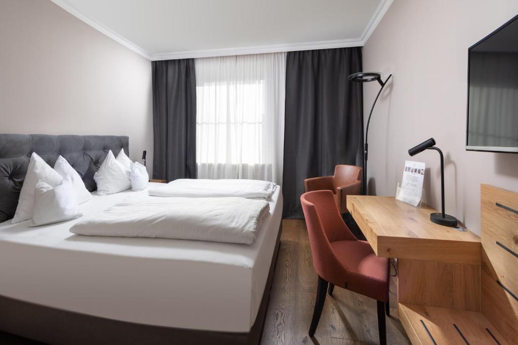 Hotel Goldene Sonne - Double Room
