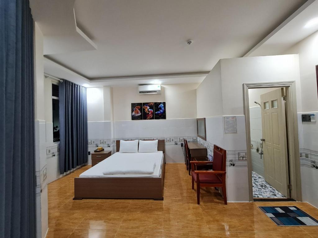 Khách Sạn Cốc Cốc - King Room Met Balkon