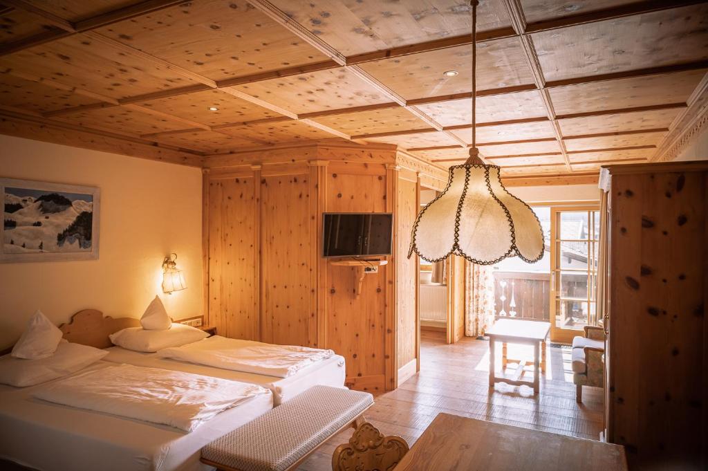 Hotel Tirolerhof - Familotel Zugspitze, Ehrwald – 2023 legfrissebb árai