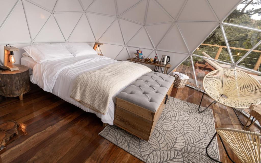 Postel nebo postele na pokoji v ubytování Nazca Glamping