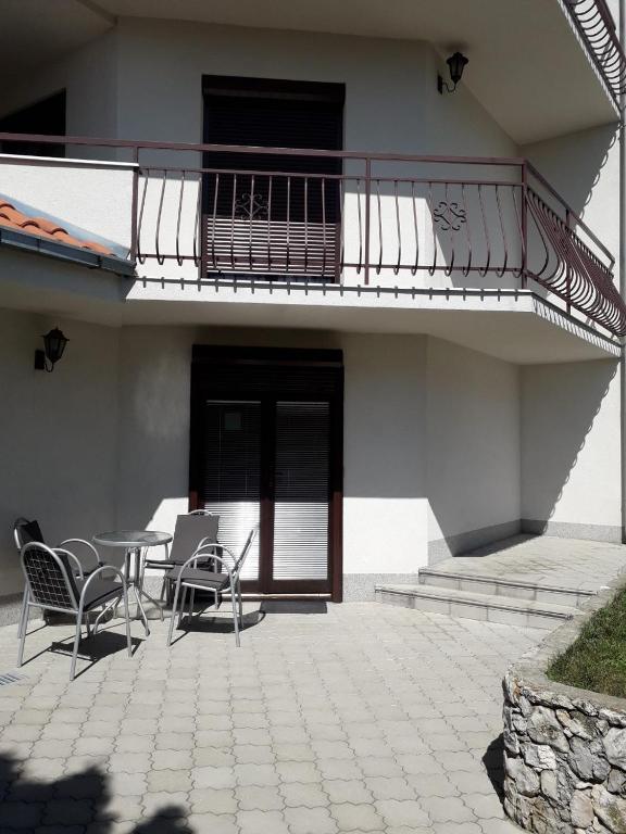 Balkón nebo terasa v ubytování AKVASTAR smeštaj