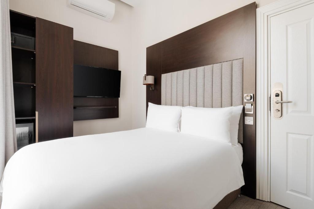 
Standard Double Lower Level
