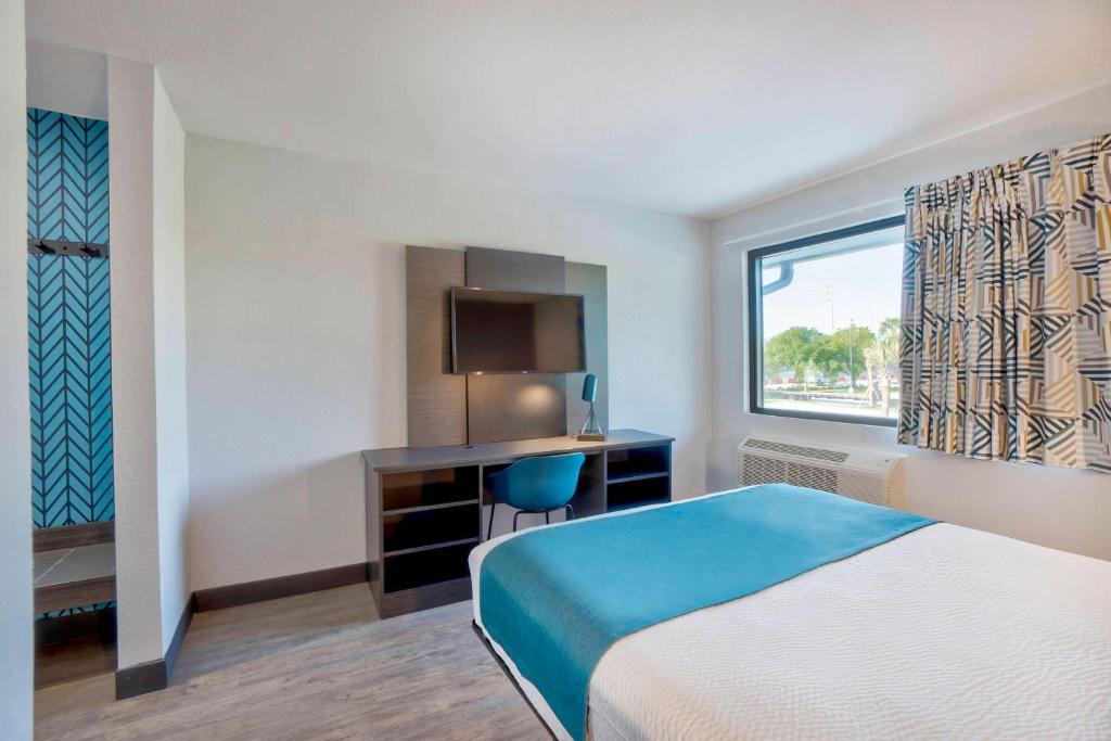 Motel 6-Fort Lauderdale, FL - 