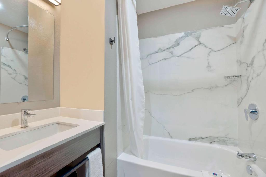 Motel 6-Fort Lauderdale, FL - 
