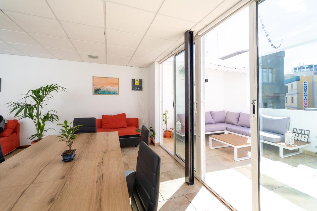 Posezení v ubytování Un Lugar House Canteras - Coliving