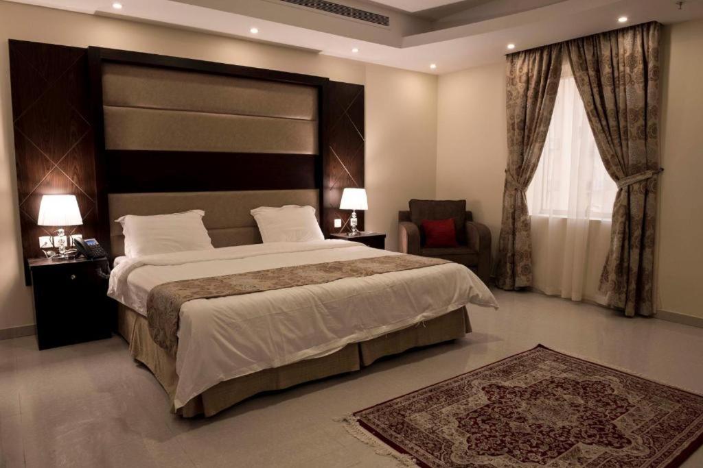 Rolana Furnished Apartments - Departamento